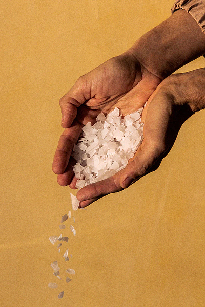 Pure Magnesium Flakes, 44 oz - Image 3